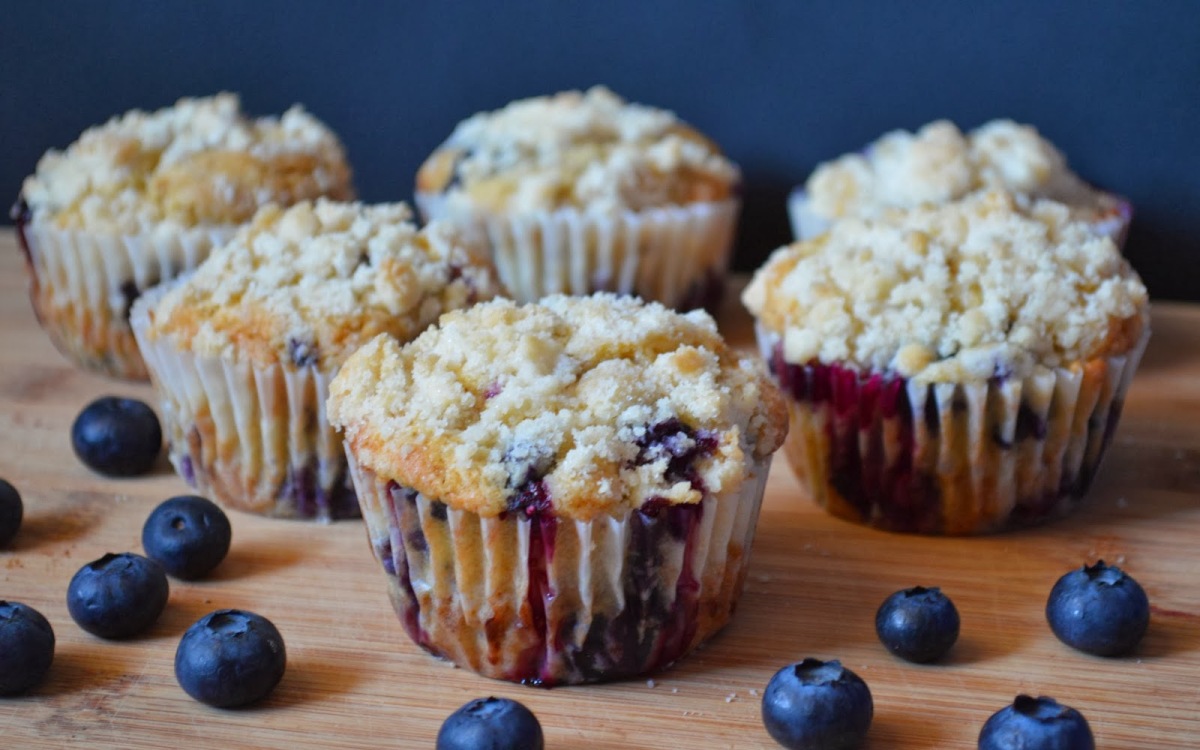 BB muffins blueberry board up close